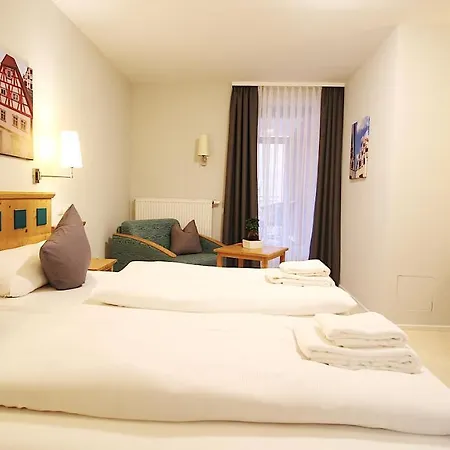 Alte Schmiede فندق *