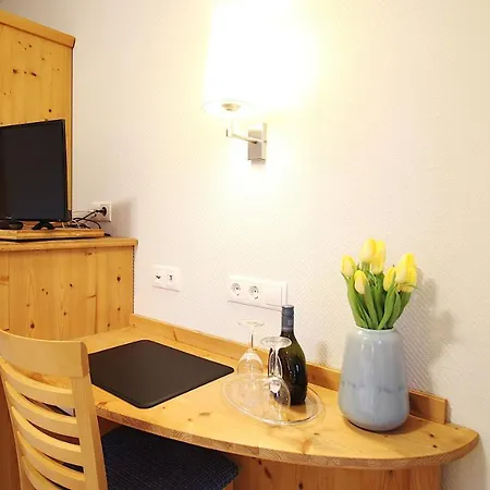 Alte Schmiede * دتلباخ