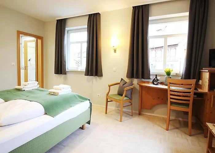 Alte Schmiede Hotel *